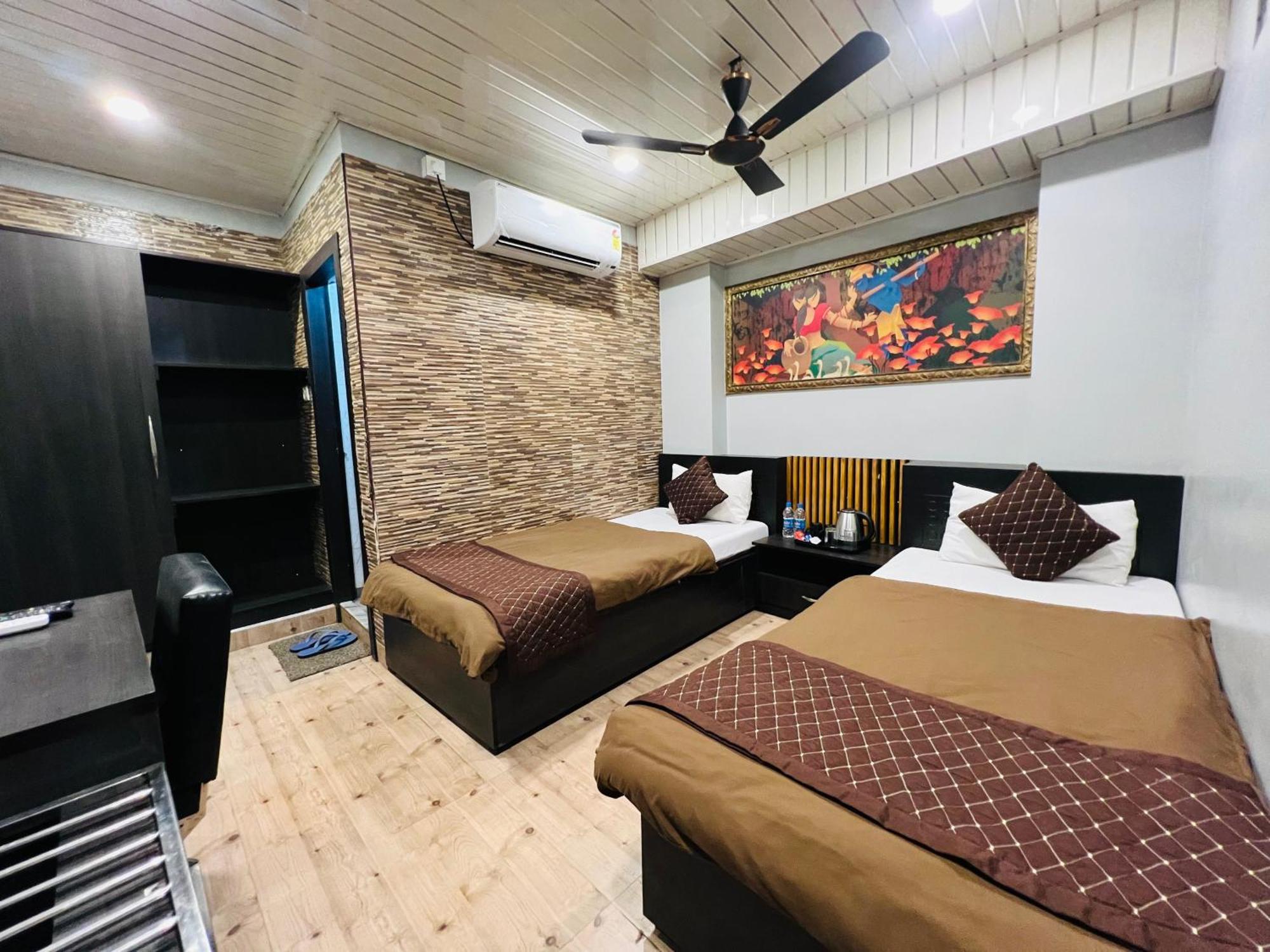 Hotel Sabera Siliguri Exterior photo